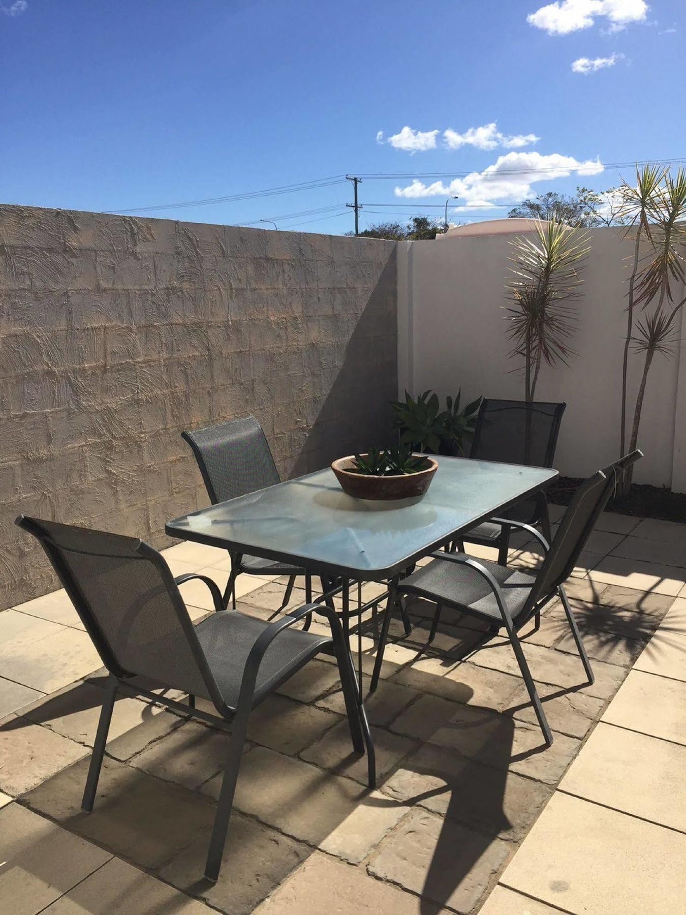 Alexandra Apartments Bundaberg Kültér fotó